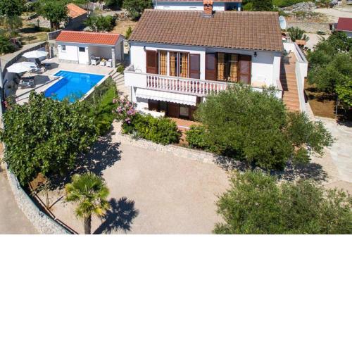 ADRIA-Holiday House with a private pool in Krk