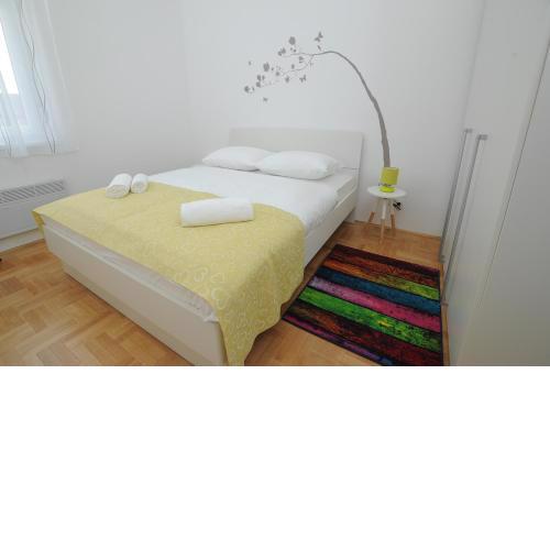 Amaros Apartment