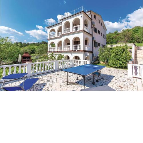 Amazing Apartment In Klenovica