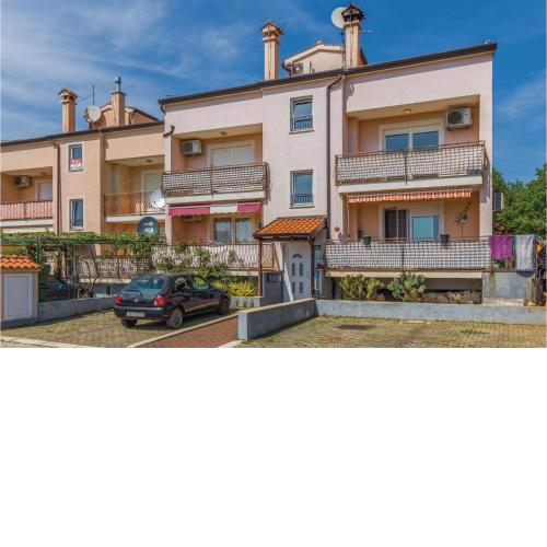Amazing Apartment In Kukci With Wifi