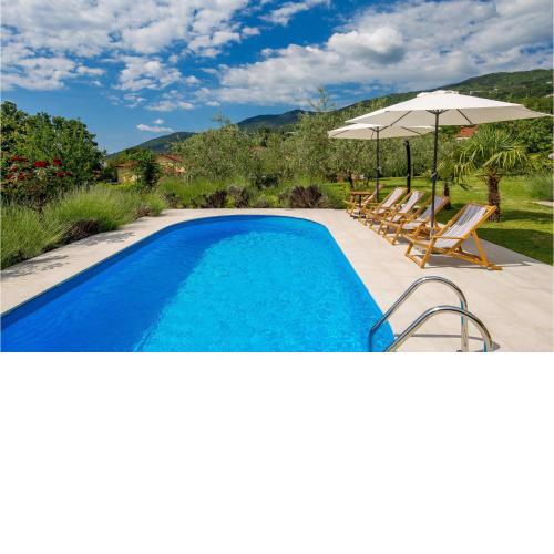 Amazing Apartment In Lovran With Wifi