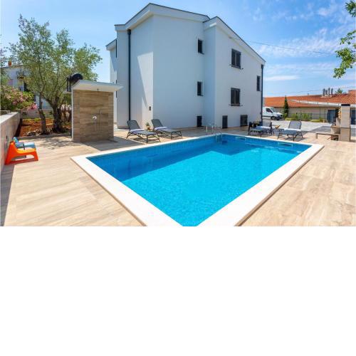 Amazing Apartment In Malinska With Wifi