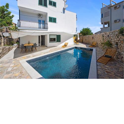 Amazing Apartment In Murter With Wifi