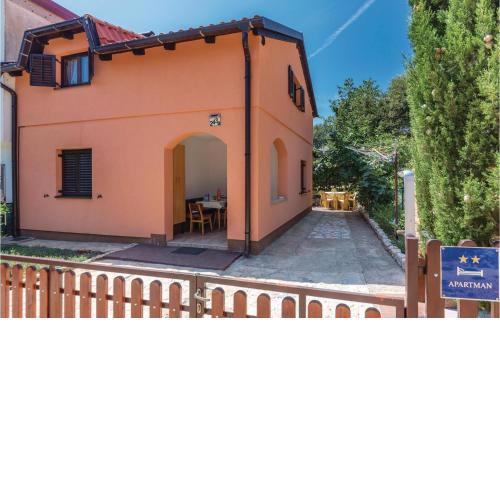 Amazing Apartment In Pavicini With Kitchen