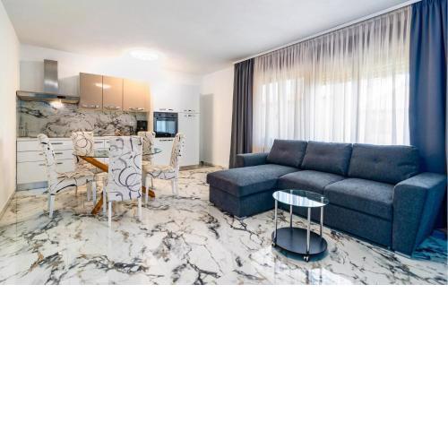 Amazing Apartment In Podstrana With Wifi