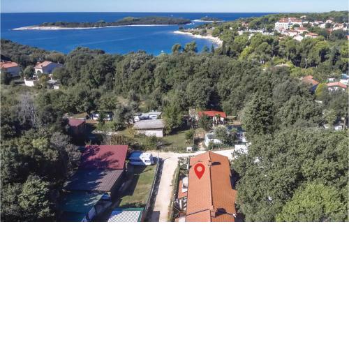 Amazing Apartment In Pula With Kitchen