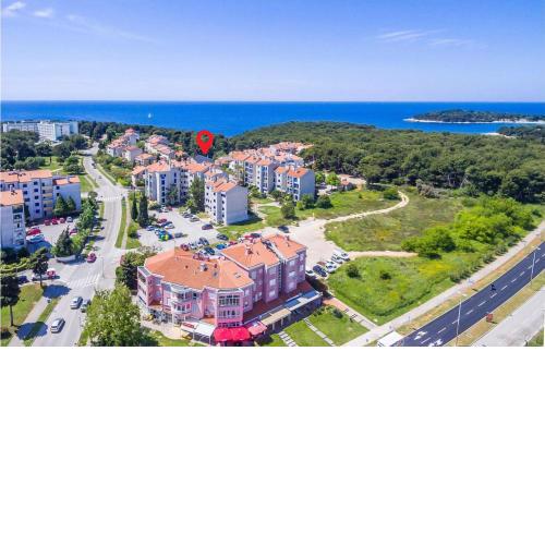 Amazing Apartment In Pula With Wifi
