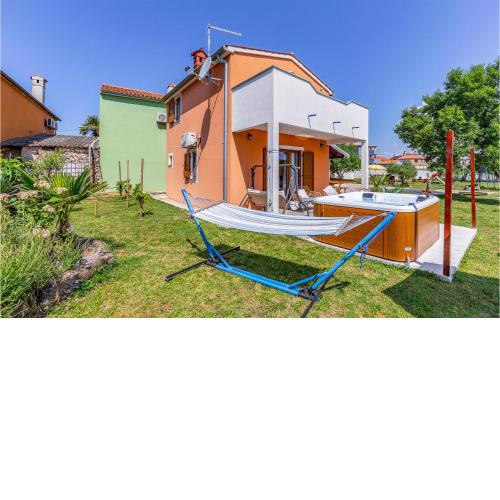 Amazing Apartment In Pula With Wifi