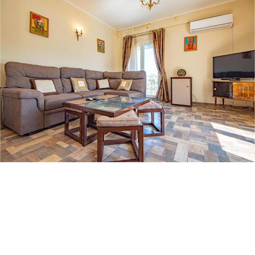 Amazing Apartment In Raslina With Wifi