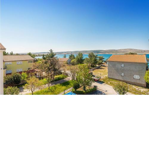 Amazing Apartment In Seline With Wifi