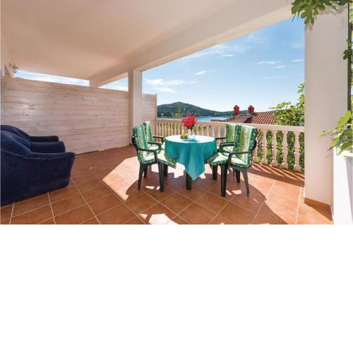 Amazing Apartment In Tisno With Wifi