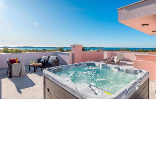Amazing Home In Fazana With Outdoor Swimming Pool