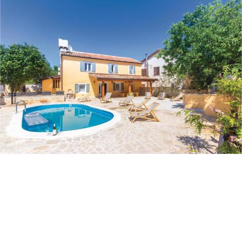 Amazing Home In Kringa With Wifi