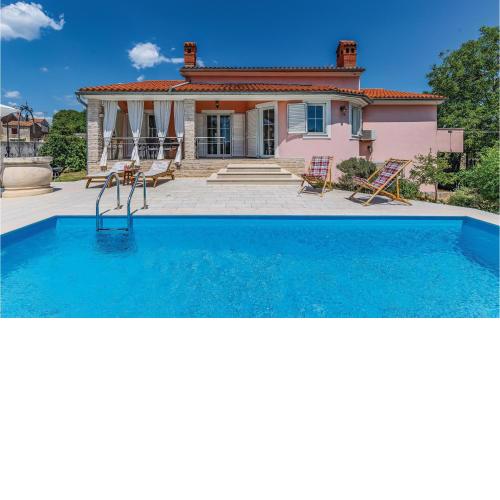 Amazing Home In Marcana With Wifi