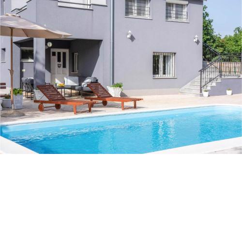 Amazing Home In Turjaci With Wifi