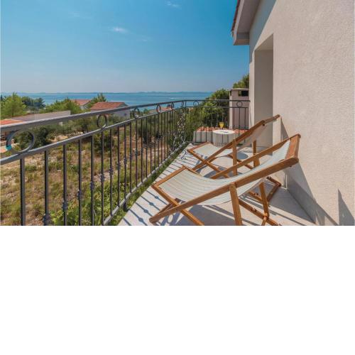Amazing Home In Zdrelac With Wifi