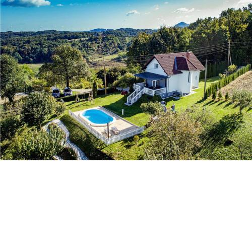 Amazing Home With Swiming Pool