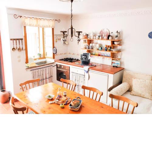 AmazingPag - Boutique Home In Center, Terrace & Parking
