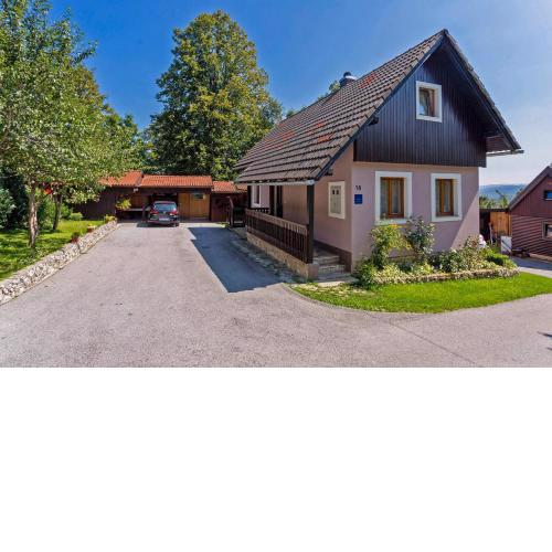 Andrea in Sertić Poljana - Haus für 6 Personen