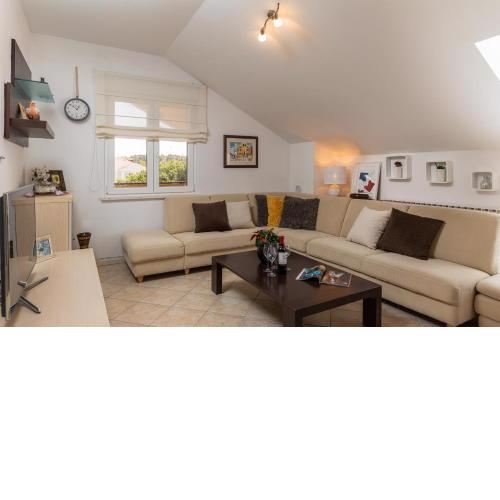 Angelika Apartment