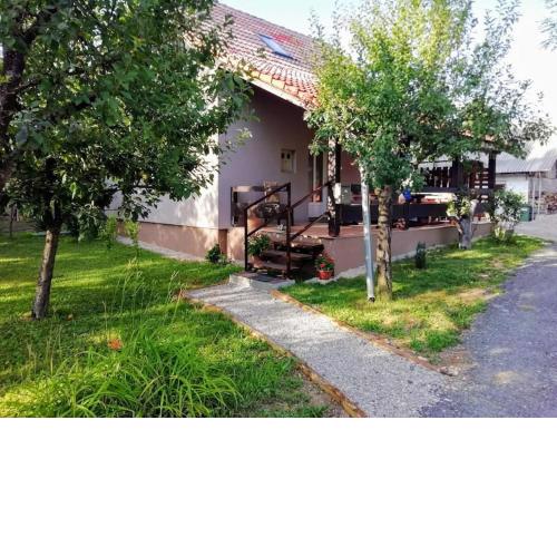 Apartman Adam