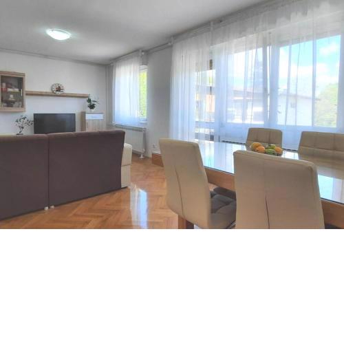 Apartman Black River