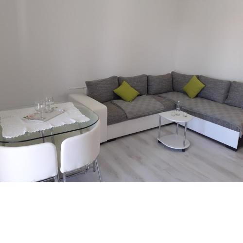 APARTMAN DOKOZA - MARINA IV
