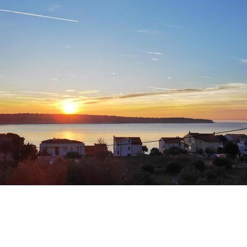 Apartman EMI, deluxe SUPERIOR 4 star apartment, your piece of heaven with sea view