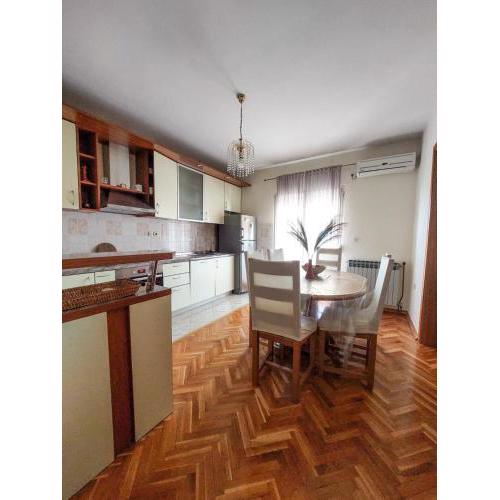 Apartman Ena, Biograd na Moru
