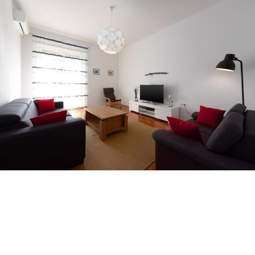 Apartman Lari
