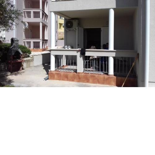Apartman Lovro