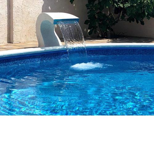 Apartman Matej with pool Povljana