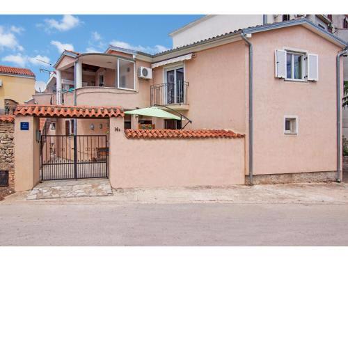 Apartman Nina
