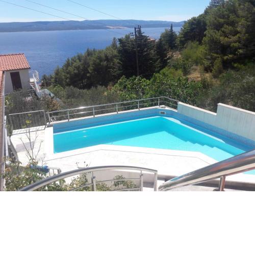 Apartman Traper with sea view and private pool