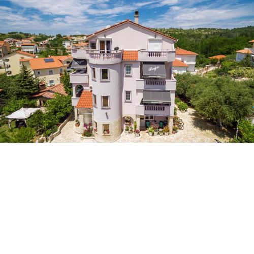 Apartmani Baja