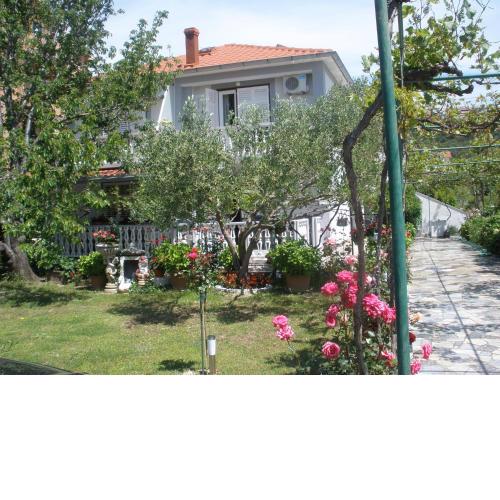 Apartmani i sobe Mara
