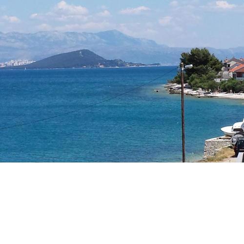 Apartmani Krolo Trogir otok Čiovo