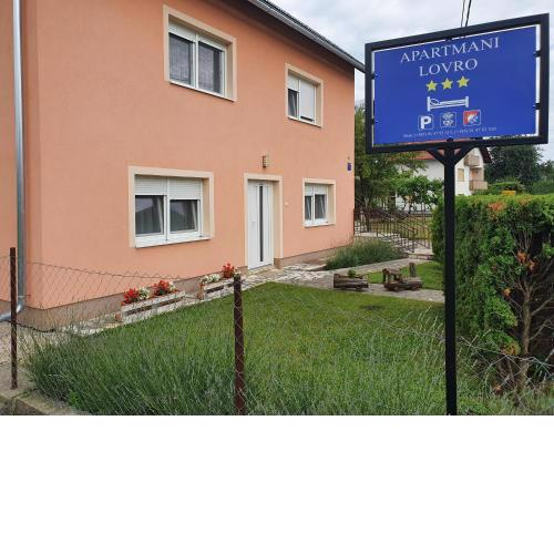 Apartmani Lovro