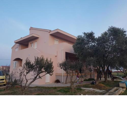 Apartmani Luce i Miho