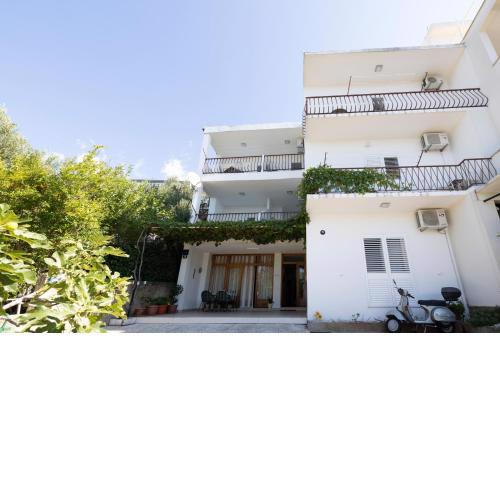 Apartmani Marta