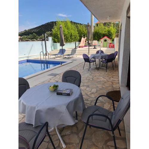 Apartmani Orošnjak