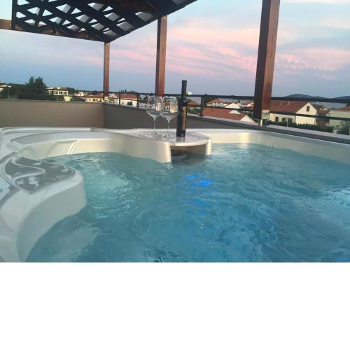 Apartment 3 with the private jacuzzi