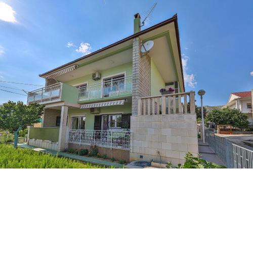 Apartment 3M