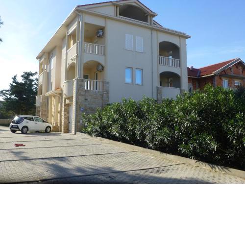 Apartment Adrijana