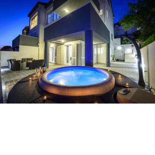 Apartment Allure