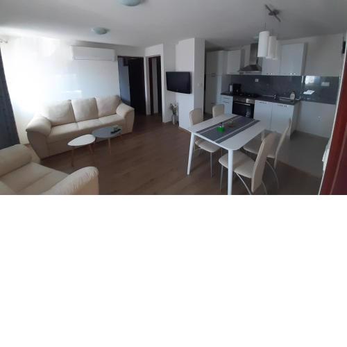 Apartment Ana