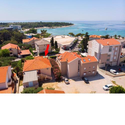 Apartment and Rooms Amenka