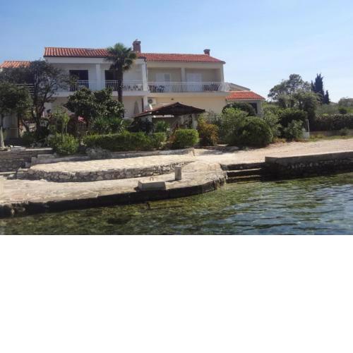 Apartment Andri