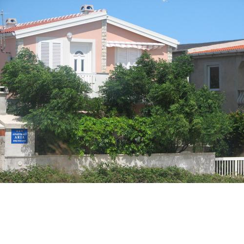 Apartment Aria