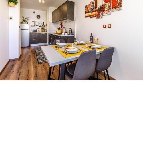 Apartment Arnold